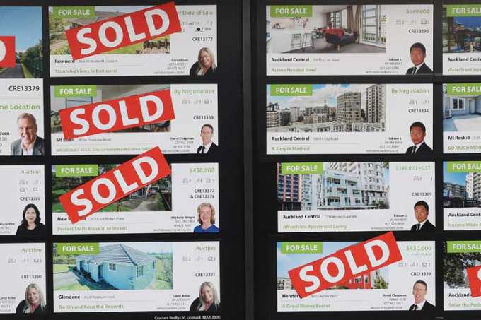Tony Alexander: We've been panic-buying property like it’s toilet paper